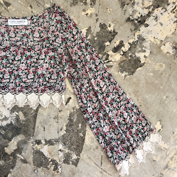 Gypsy Warrior Tops - Gypsy Warrior Floral Long Sleeve